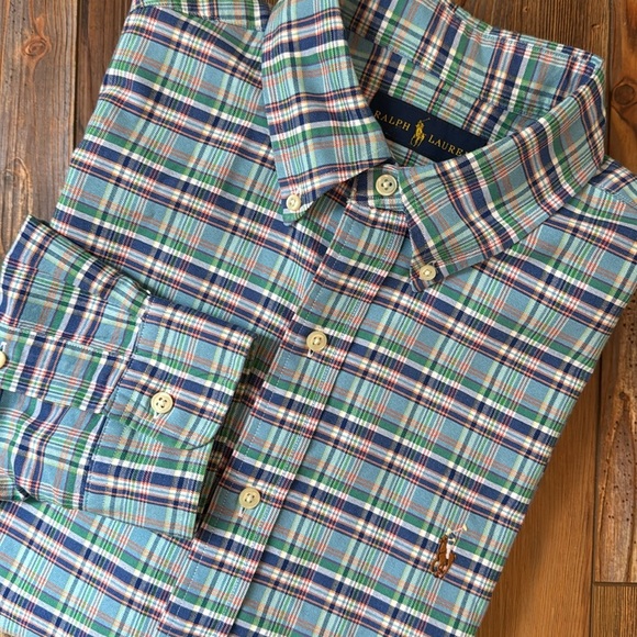 Ralph Lauren light blue button down size large - Picture 5 of 5